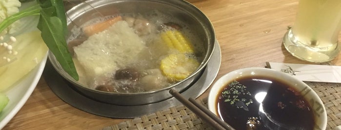 Siphu Restaurant is one of Foods.