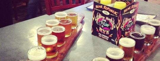 Bear Republic Brewery is one of Tempat yang Disukai Victor.