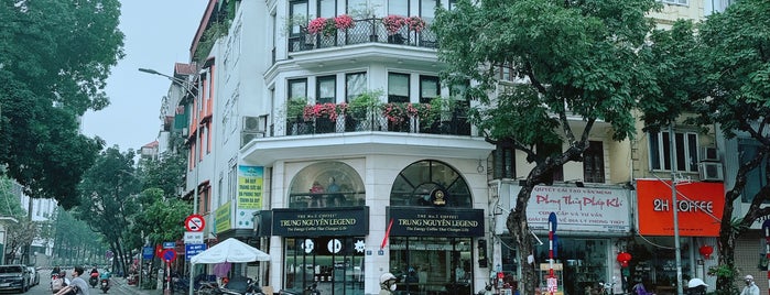 Trung Nguyen Coffee is one of Cafe Hà Nội 1.