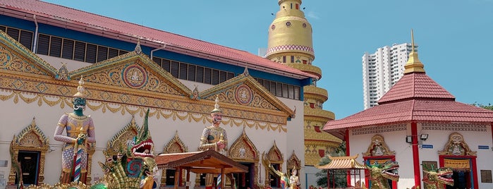Wat Chayamangkalaram Thai Buddhist Temple (泰佛寺) is one of Penang.