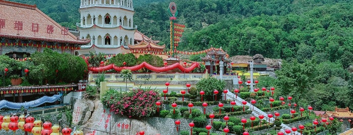 Kek Lok Si Temple (極樂寺) is one of Delightful Penang.