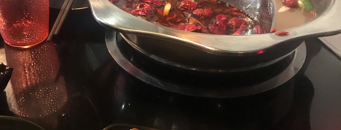 Hou Yi Hot Pot is one of Davidさんのお気に入りスポット.