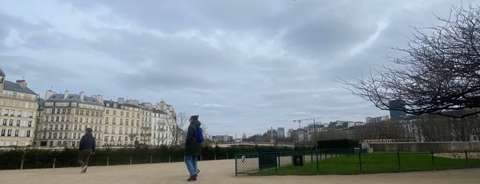 Square de l'Île-de-France is one of Paris.