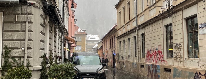 Brașov is one of Krzysztofさんのお気に入りスポット.