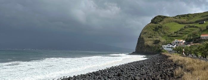 Praia do Almoxarife is one of Faial 2.