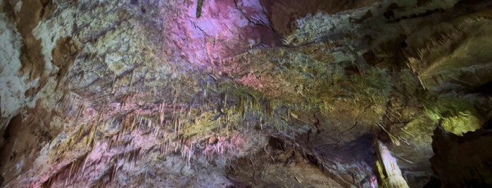 Prometheus-Höhle is one of Tarihi.