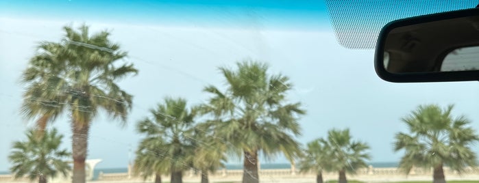 Khafji Beach is one of Posti che sono piaciuti a Faisal.