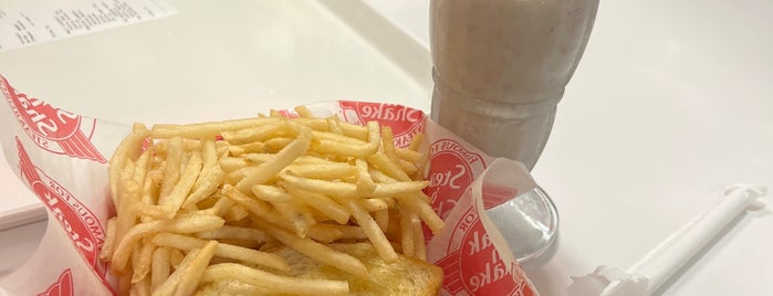 Steak 'n Shake is one of Places to Go.