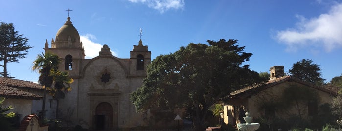 Mission San Carlos Borromeo del Rio Carmelo is one of Alejandro’s Liked Places.