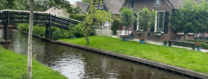 Haven Giethoorn is one of خيثرون.