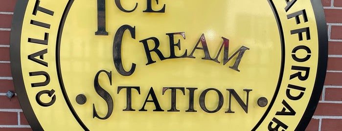 Ice Cream Station is one of Golden Strip Faves.