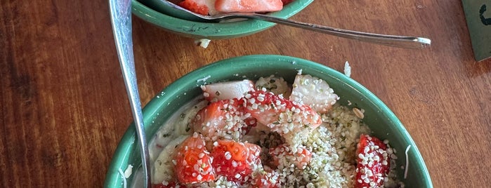 Backyard Bowls is one of Goleta.