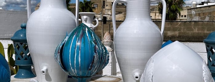 Enza Fasano Ceramiche is one of Bari.