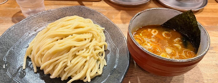 Tsukemenya Yasubee is one of ラーメンとつけ麺.