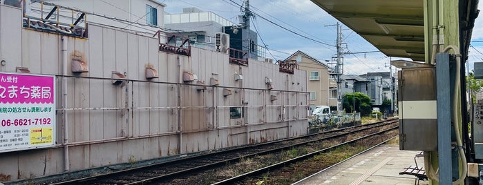 Higashi-Tengachaya Station is one of 阪堺電気軌道上町線.