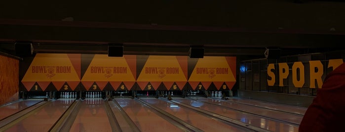 Bowling Alley is one of Tempat yang Disukai R. Gizem.