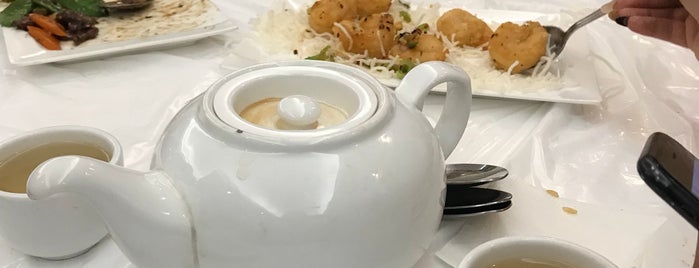 Taste of China is one of Lieux sauvegardés par Michael.