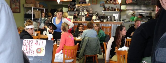 Café Berlin is one of สถานที่ที่ Rory ถูกใจ.