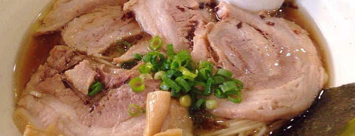 麺の月 is one of 神奈川オキニラーメン.
