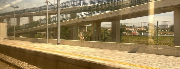 Estação Ferroviária de Barrimau is one of A corrigir.