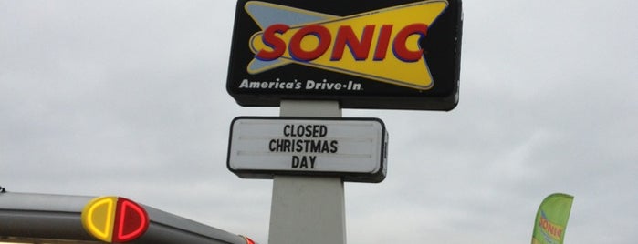 Sonic Drive-In is one of Matt's Saved Places.