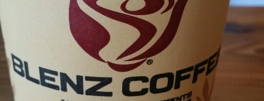Blenz Coffee is one of Locais curtidos por Katya.