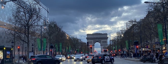 38 avenue des Champs-Élysées is one of paris.
