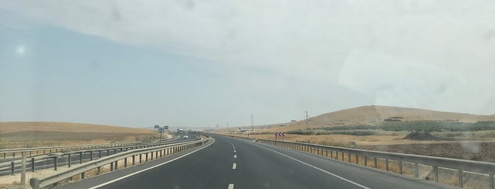 Şanlıurfa Viranşehir Yolu is one of สถานที่ที่ K G ถูกใจ.