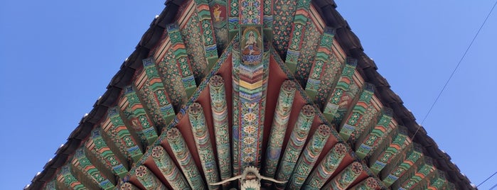 Haedong Yonggungsa Temple is one of South Korea.