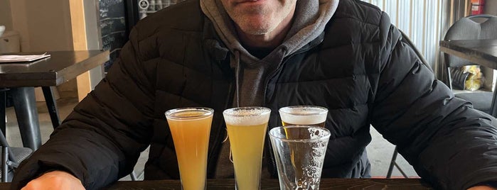 Jackass Brewing is one of Joeさんのお気に入りスポット.