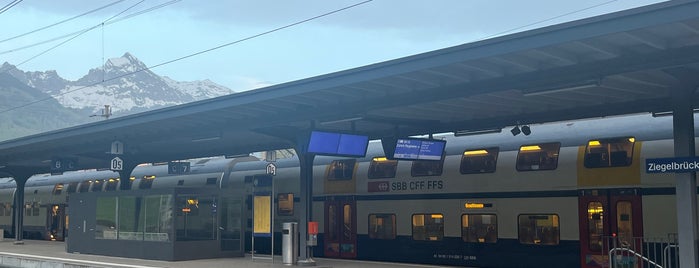 Bahnhof Ziegelbrücke is one of Bahnhöfe Top 200 Schweiz.