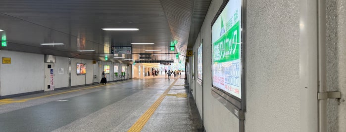 고조지 역 is one of station.