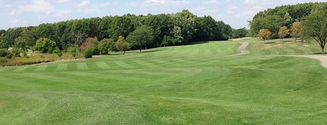 George W. Dunne National Golf Course is one of Jeff'in Beğendiği Mekanlar.