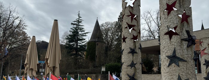 Monument „Schengener Abkommen“ is one of 4sqDiscoveries.