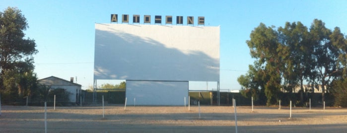 Cine Autocine Drive-In is one of Lugares favoritos de Vicente.
