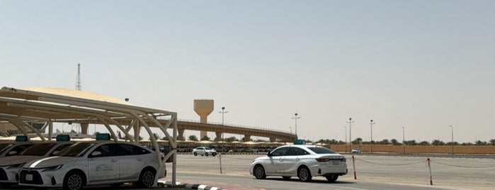 SDS Saudi Driving School is one of قائمة جديدة للذهاب لها.