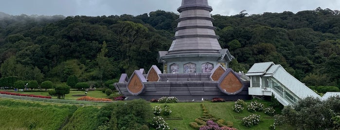 Phra Maha Dhatu Nabha Metaneedol is one of Lugares favoritos de CJ.