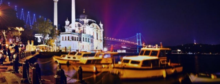 Ortaköy Sahili is one of Istanbul 150 best places for foodies.