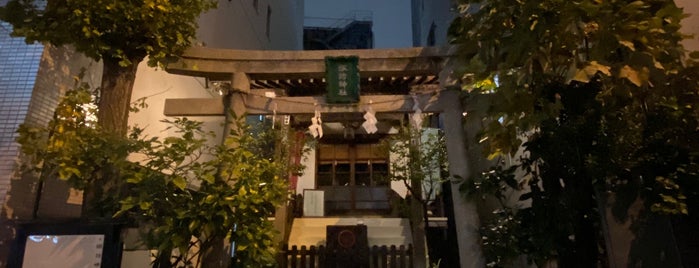 諏訪神社 is one of 東京ココに行く！ Vol.36.