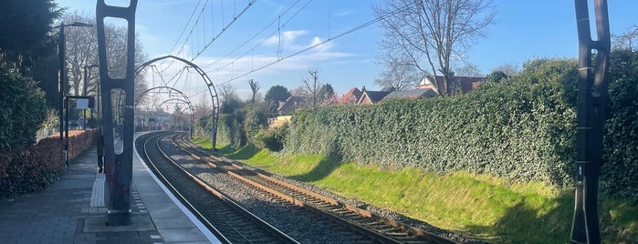 Station Hilversum Sportpark is one of Vervoer.