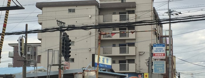 Tsubuku Station (T30) is one of 西鉄天神大牟田線.