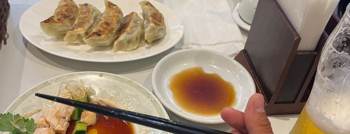 中国料理 華山 is one of 世界の料理.