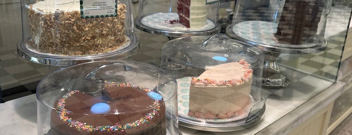 Magnolia Bakery is one of Down Town Dubai.