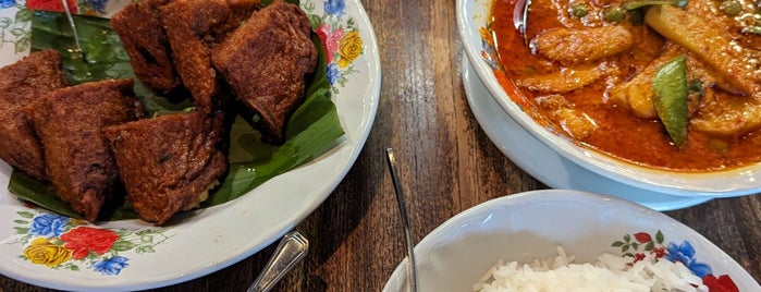 Sri Trat is one of Foodtraveler_theworldさんのお気に入りスポット.