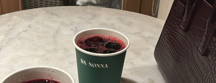 DA NONNA is one of Coffee shops | Riyadh ☕️🖤.