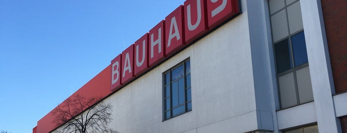 BAUHAUS is one of Locais salvos de Vinicius.