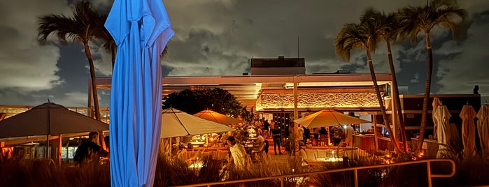 Watr At The 1 Rooftop is one of Miami (to try).