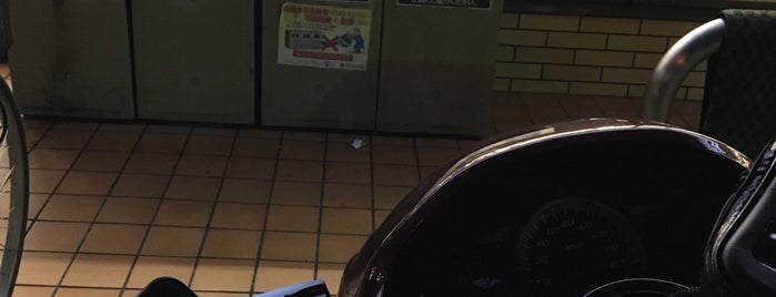 7-Eleven is one of 稲田堤駅 | おきゃくやマップ.