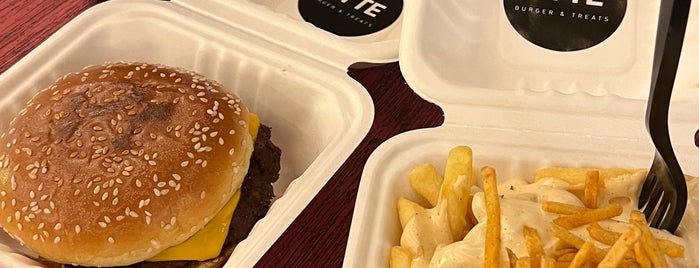 Kyte Burger & Treats is one of Dubai food.