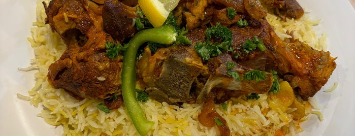 Al-Madina Super Market & Restaurant is one of Bullist.